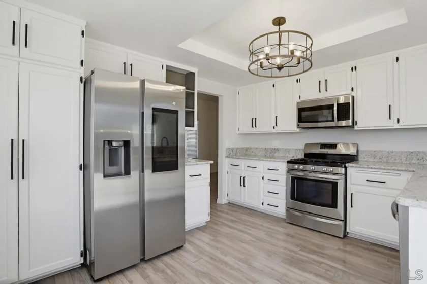 39991 Falcon Way photo 8