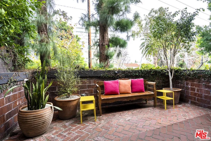 1033 Carol Drive #T3 photo 23
