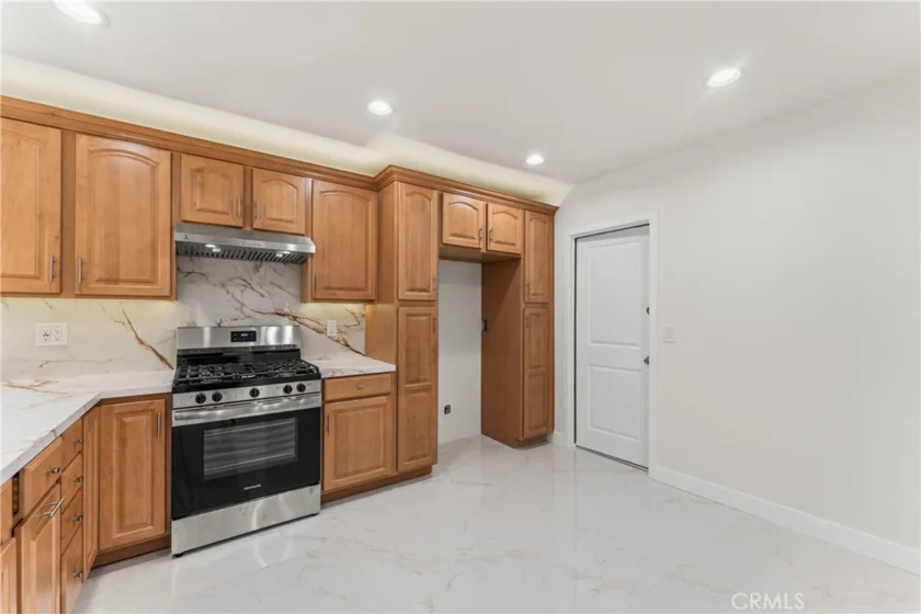 77 Barmore Court photo 10