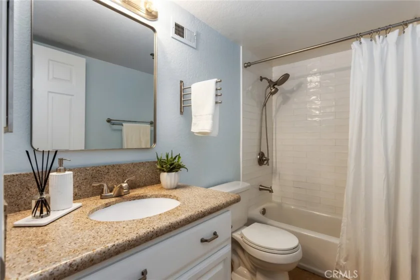 726 Elm Avenue #404 photo 15