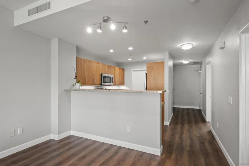 427 9th Avenue #504 photo 4