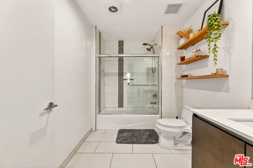 1700 Sawtelle Boulevard #208 photo 11