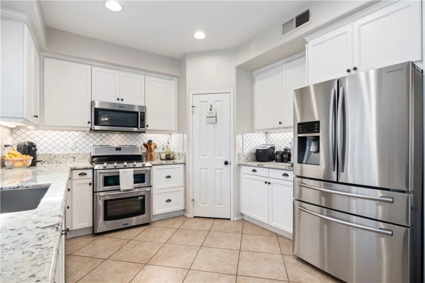 33611 Delphinium Lane photo 13