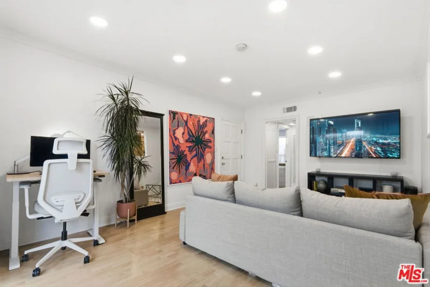 11718 Darlington Avenue #7 photo 2