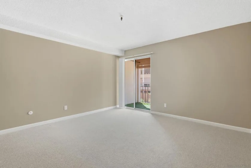 4730 Noyes #217 photo 17