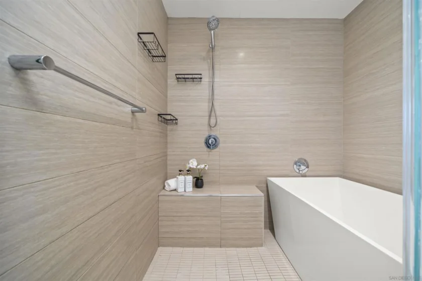 2665 5th Avenue #303 photo 25