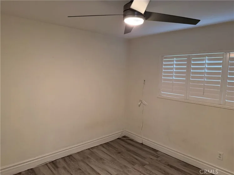 960 Larrabee photo 12