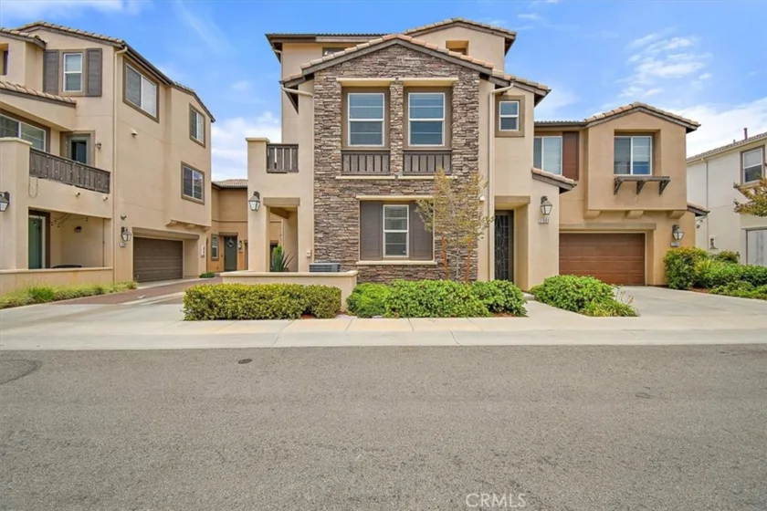 31880 Calle Luz photo