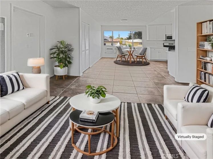 8800 Cedros #209 photo 1