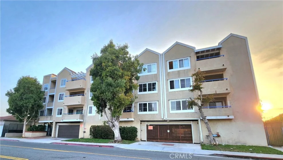 1629 Cherry #202 photo 1