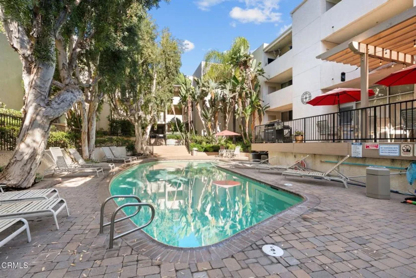 5325 Newcastle Avenue #126 photo 21