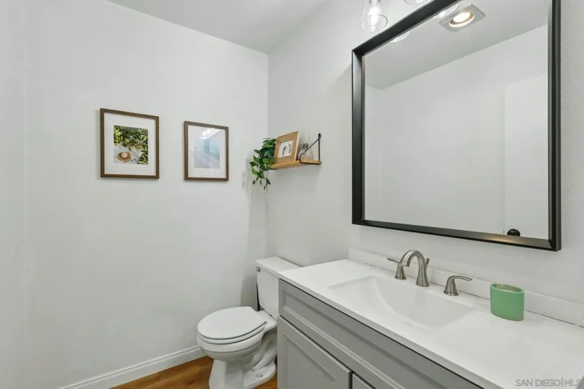 5455 Baltimore Drive #8 photo 30