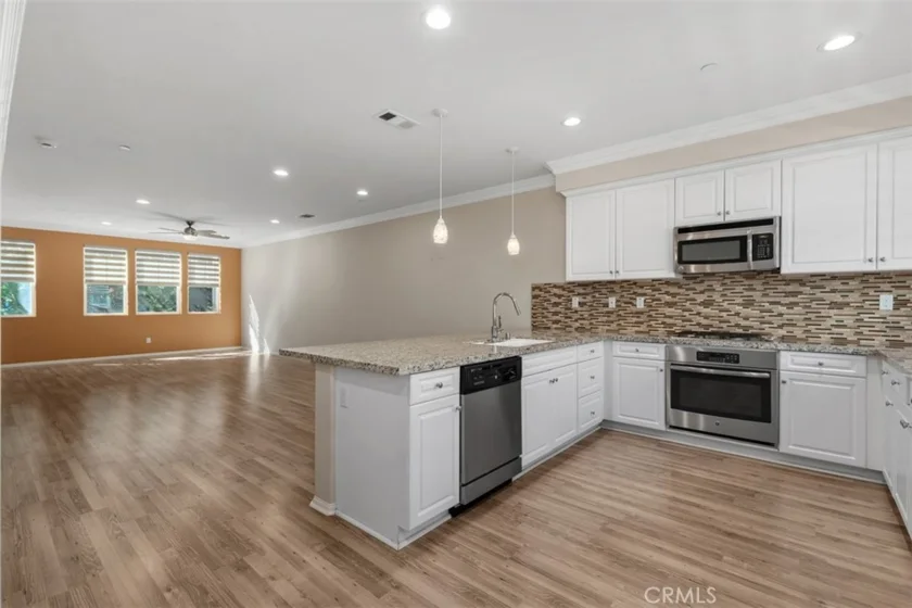 17028 Liberty Way photo 14
