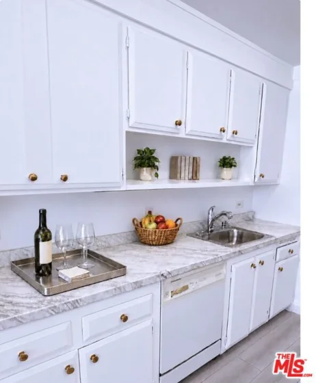 10501 Wilshire Boulevard #2206 photo 6