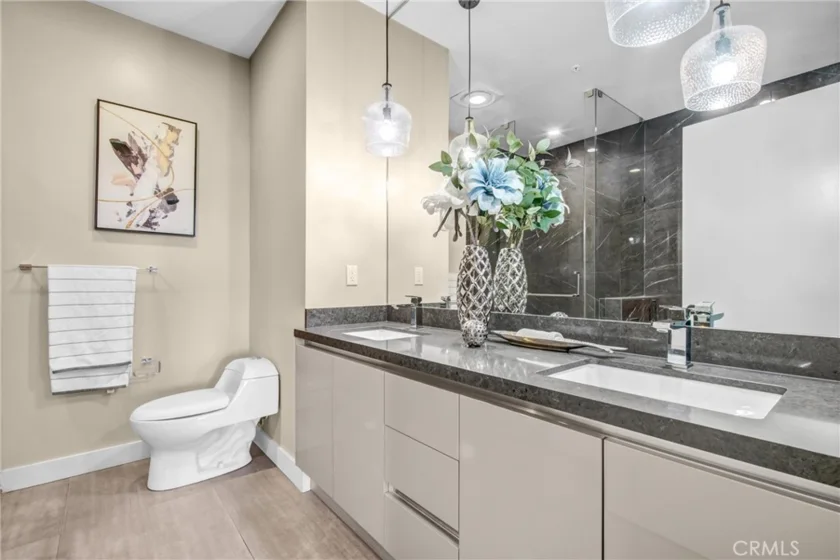 388 Cordova Street #710 photo 13