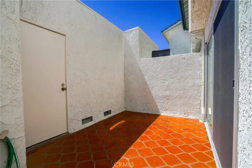 19231 Sherman Way #25 photo 4