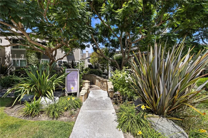 24535 Santa Clara photo 37