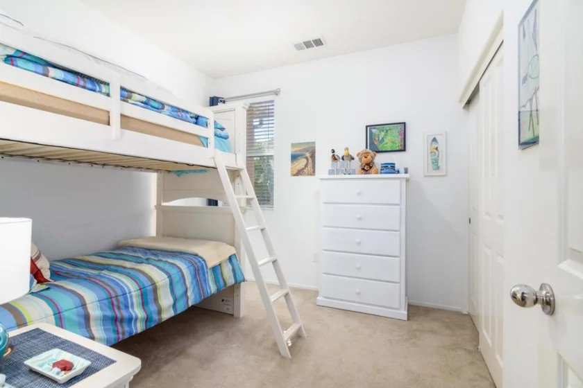27494 Hazelhurst Street #2 photo 18