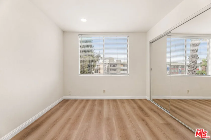 210 S La Fayette Park Place #314 photo 6