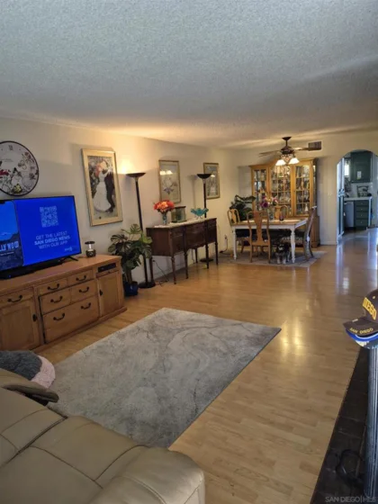 990 E Main #E photo 1
