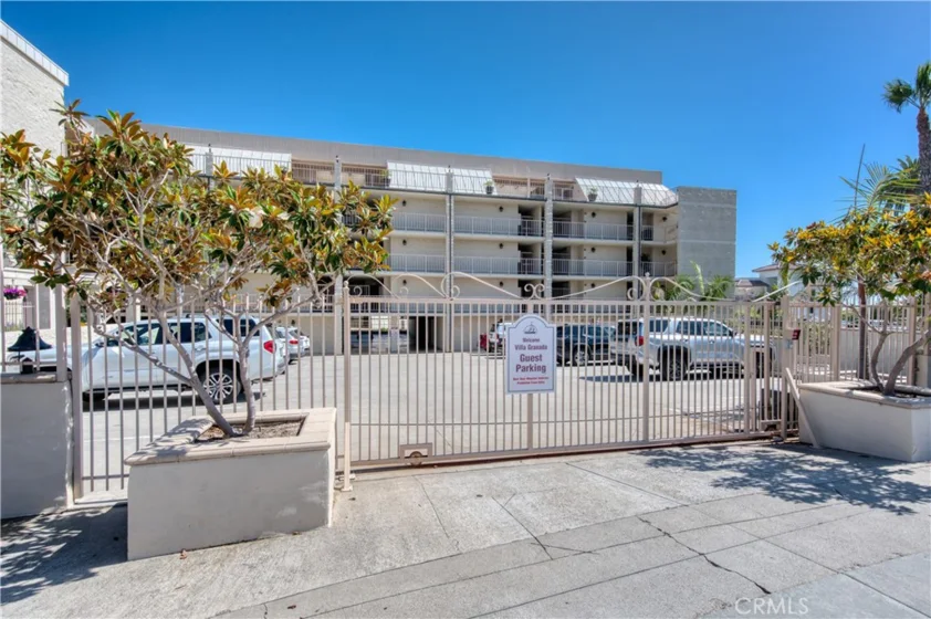 405 Avenida Granada #409 photo 28