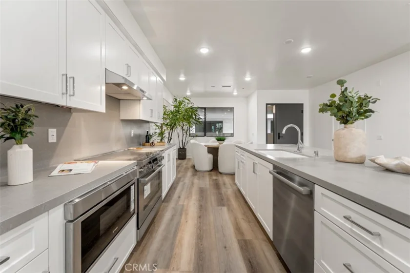 24722 Del Prado #303 photo 9