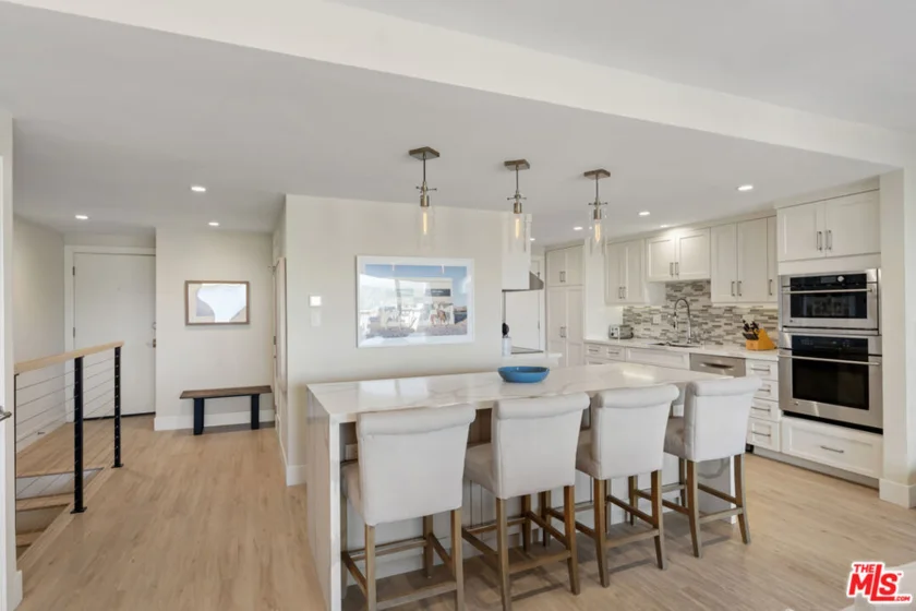 23908 De Ville Way #B photo 25