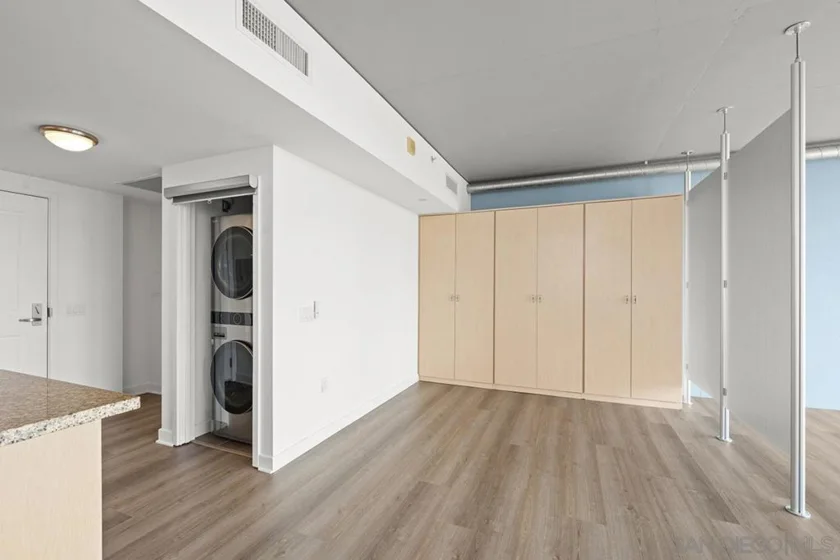 1080 Park Boulevard #913 photo 14