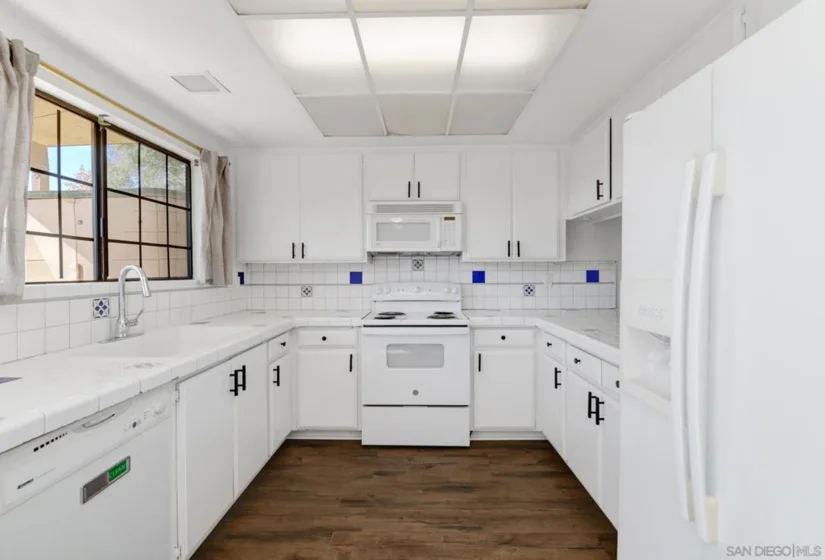 625 S Fig Street #10 photo 7