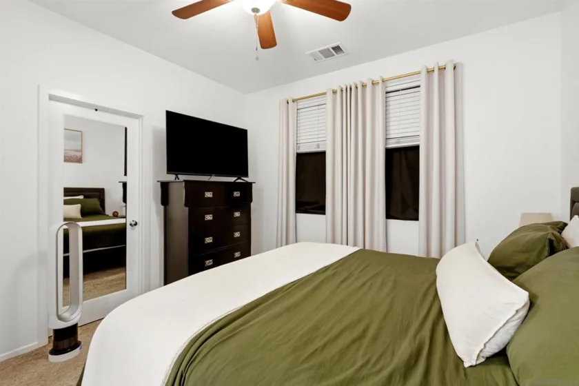 325 Royal Gln #608 photo 21