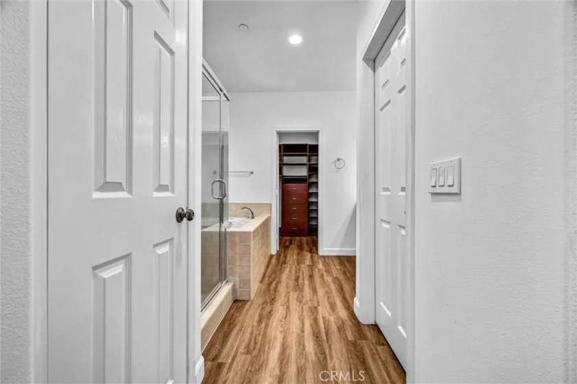 231 Lonetree photo 12