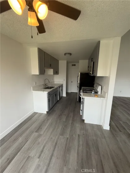700 W La Veta #E4 photo 10