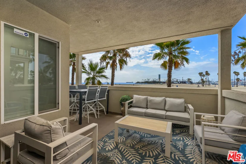 1000 E Ocean Boulevard #104 photo 32
