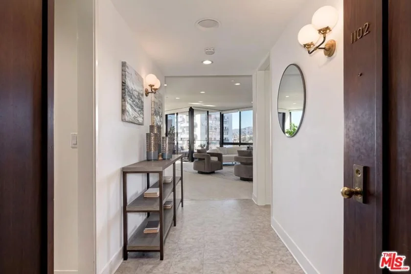 10350 Wilshire Boulevard #1102 photo 21