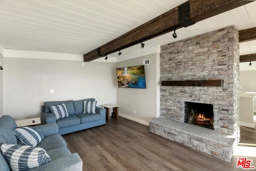 1610 Seacoast Drive #D photo 10