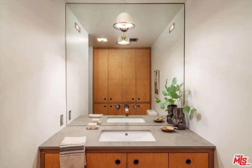 4455 Los Feliz Boulevard #106 photo 7