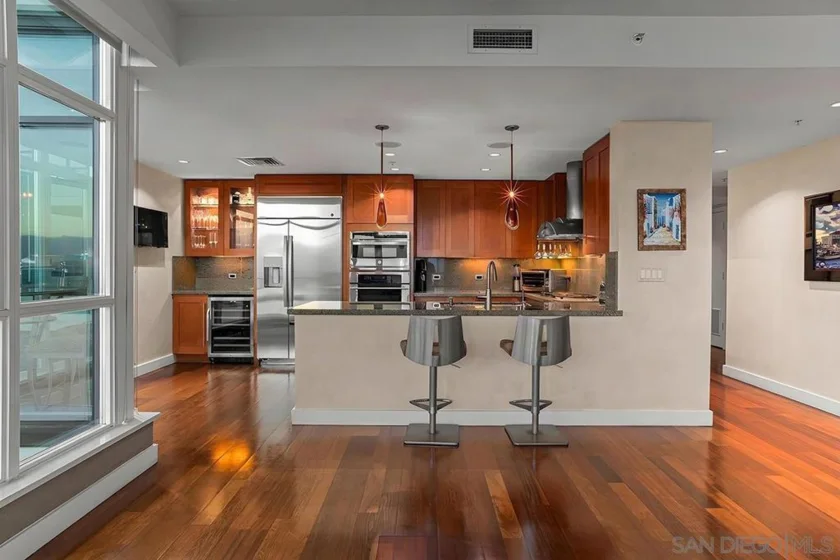 1205 Pacific Hwy #3101 photo 53