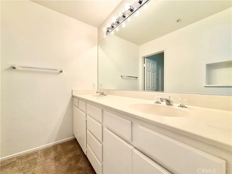 26092 Mayfield Union Way #B photo 18