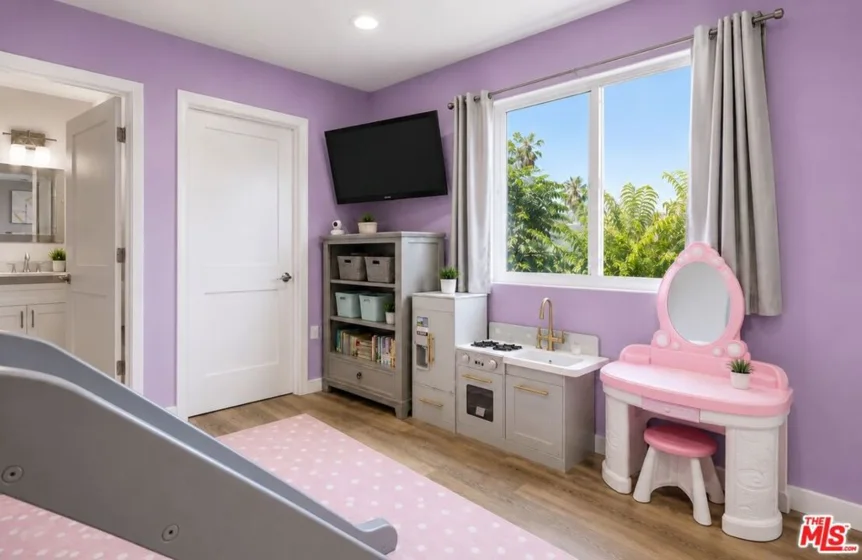 14321 Irma Way photo 5