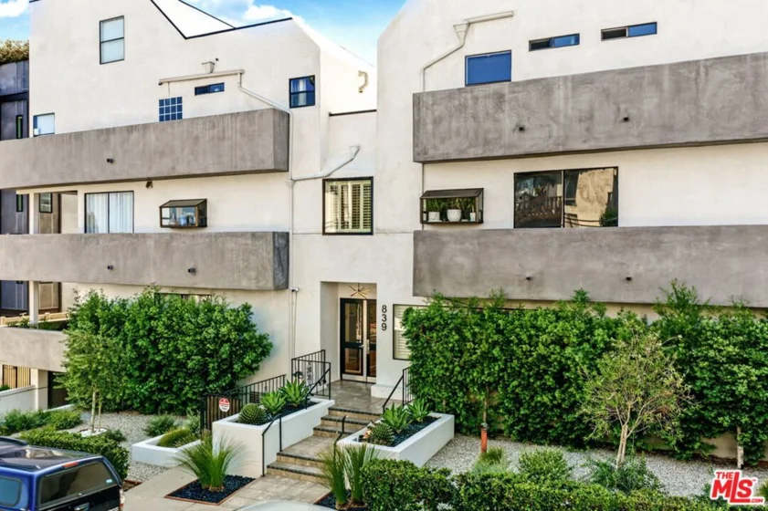 839 Larrabee Street #2 photo 38