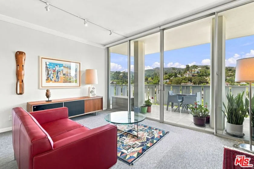 4411 Los Feliz Boulevard #1104 photo 11