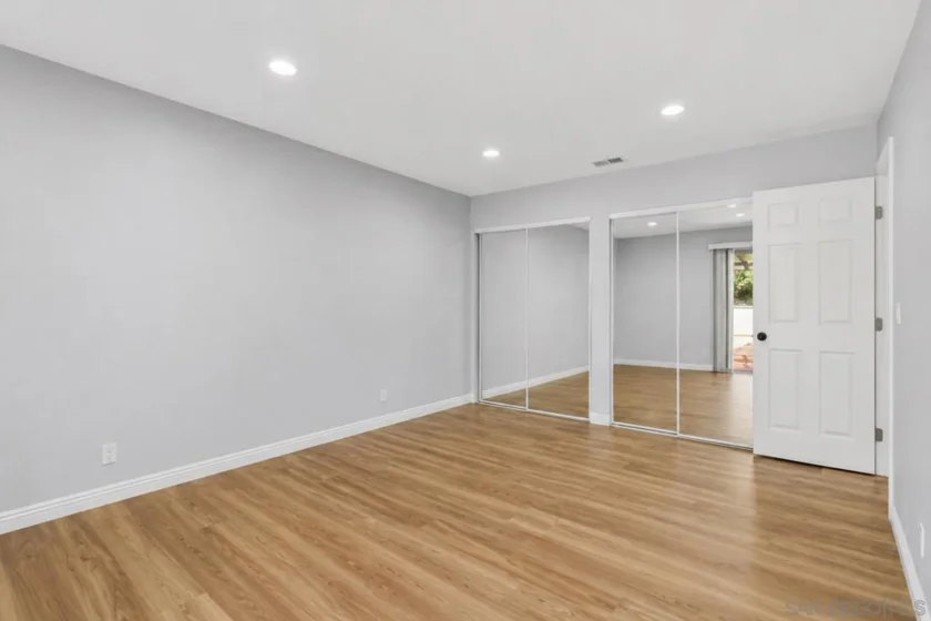 6862 Camino Berdecio photo 10