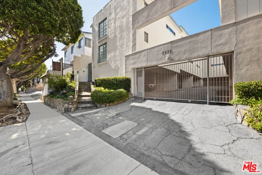 2621 Centinela Avenue #17 photo 20
