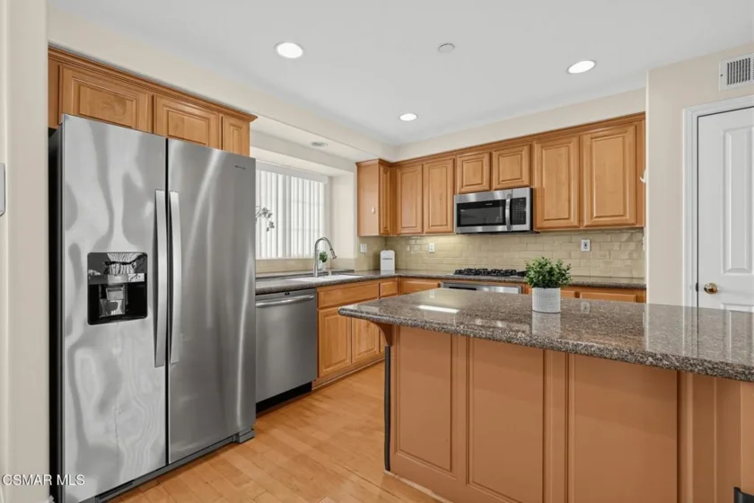 4106 W Kling Street photo 9
