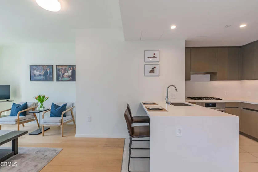 889 Francisco Street #802 photo 20