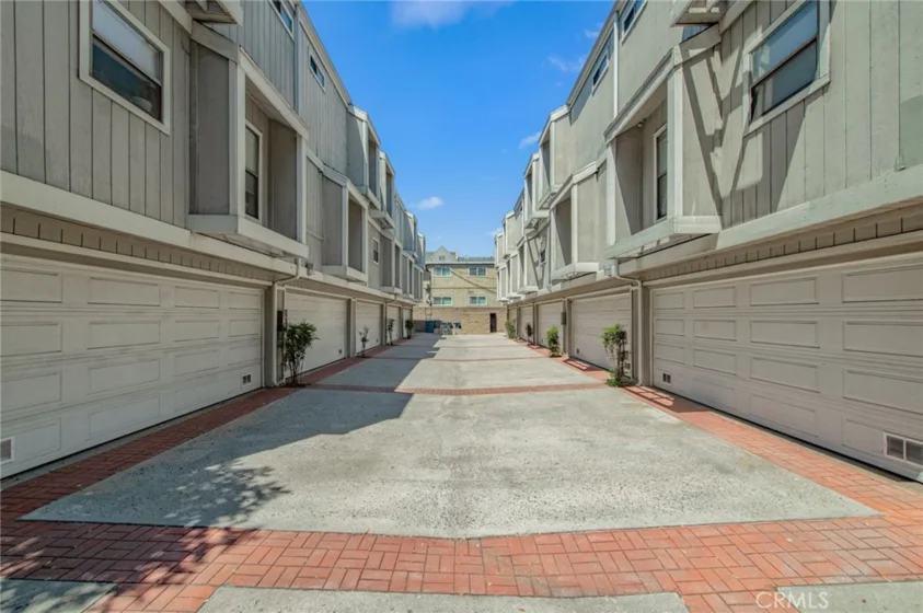 965 E Del Mar Boulevard #4 photo 3