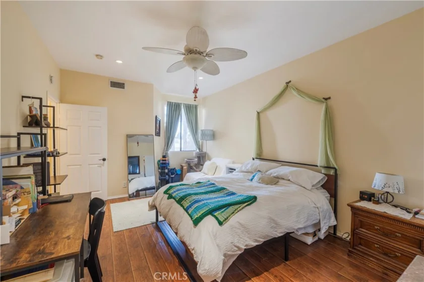 7211 Cozycroft #32 photo 9