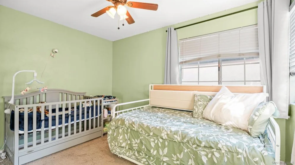 422 Devonshire Gln photo 15