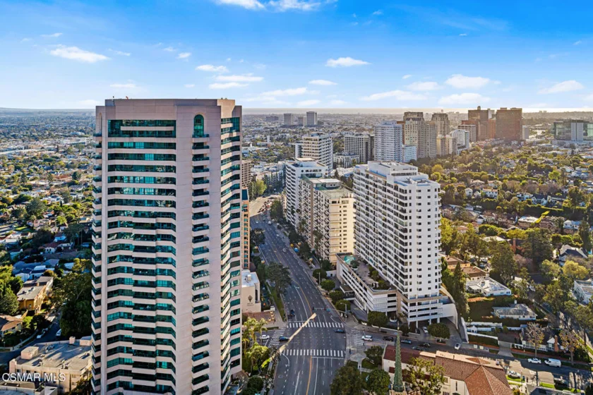 10490 Wilshire Boulevard #2504 photo 1
