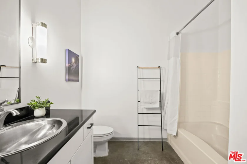 420 S San Pedro Street #628 photo 15